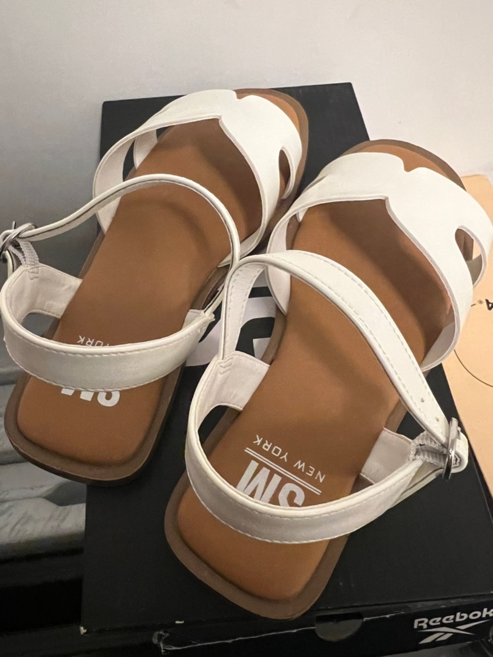 Girls Size 1 SM New York White Open-Toe Sandals with Tan Footbed